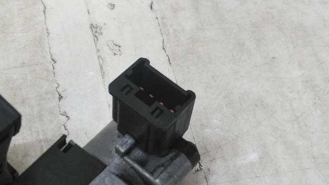 2HONDA
Key cylinder