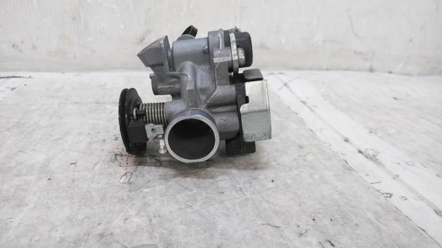1SUZUKI スロットルボディ+マニホールド