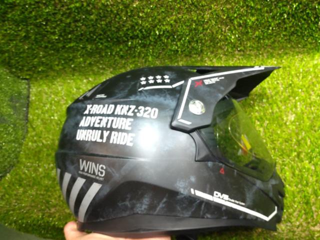 Winswins
XROAD
Size M (57-58cm)