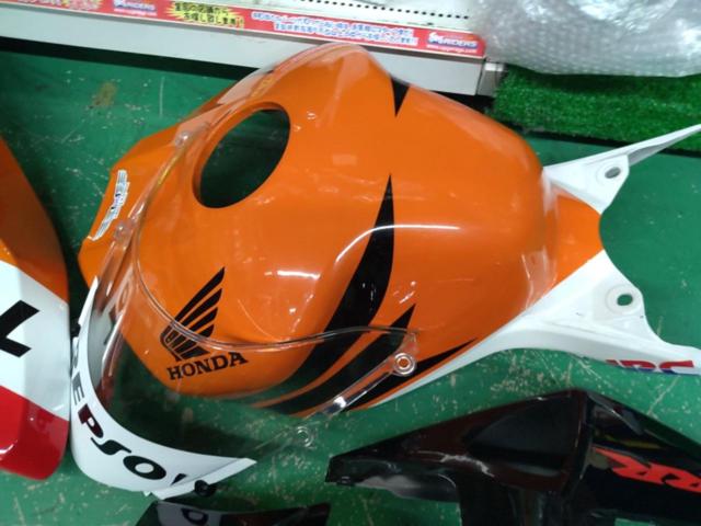 【メーカー不明】外装あるだけセット CBR1000RR(SC57) REPSOLカラー レプソル