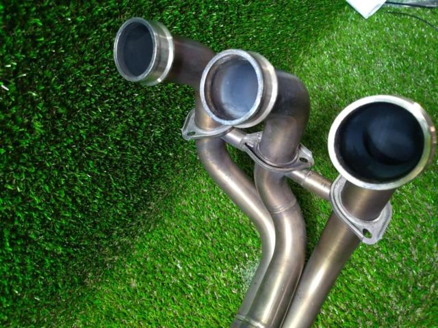 【AKRAPOVIC】 レーシングライン  MT-09 TRACER(EBL-RN36J)外し