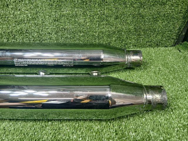 【HarleyDavidson(ハーレーダビッドソン】 北米仕様 純正サイレンサー ソフテイル(Softail)ファミリー適合