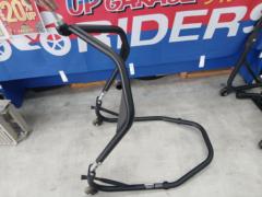 World Tour
Front stand
black