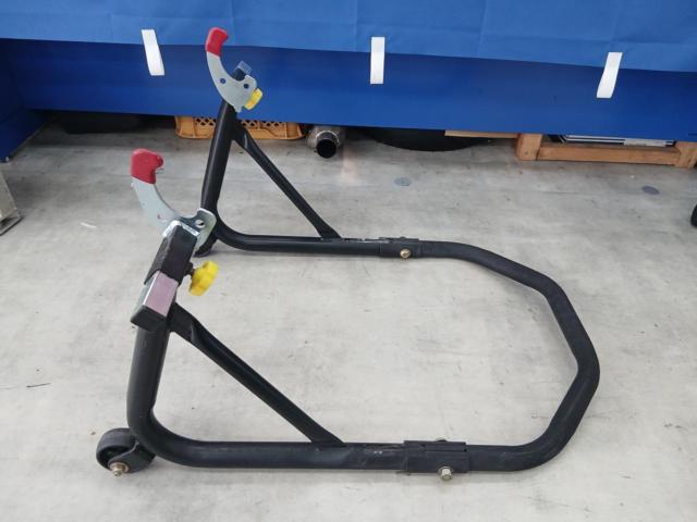 World Tool Rear Maintenance Stand V-shaped Attachment