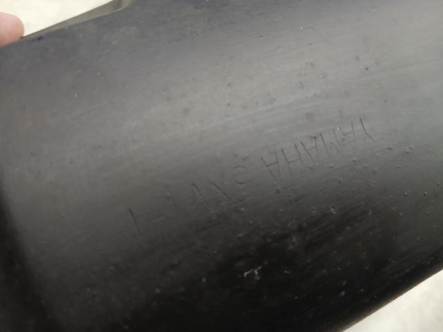 Genuine Yamaha exhaust chamber & silencer
TZR250R (3XV) removed