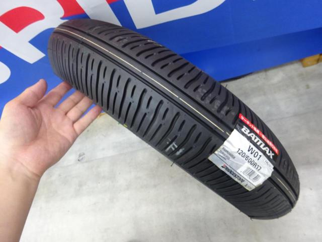 【BRIDGESTONE】RACING BATTLAX W01 レインタイヤ 120/600R17