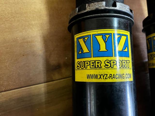 XYZ ネジ式車高調 SS:Type IMP BMW 645iにて使用