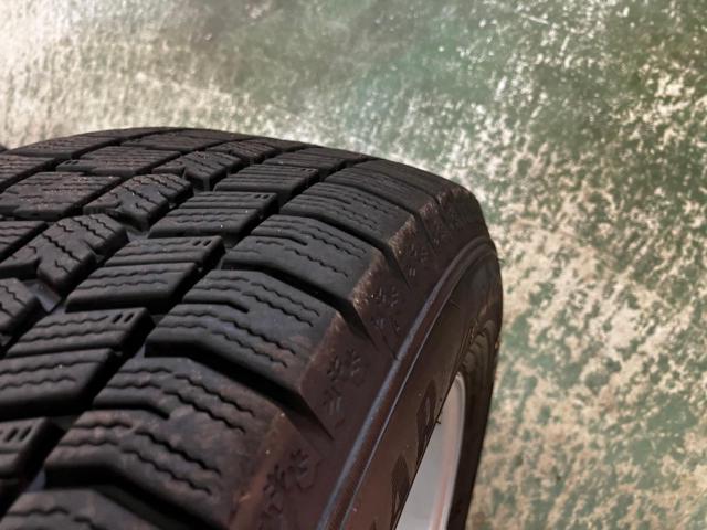 BADX S-HOLD S-8M+GOODYEAR ICE NAVI8