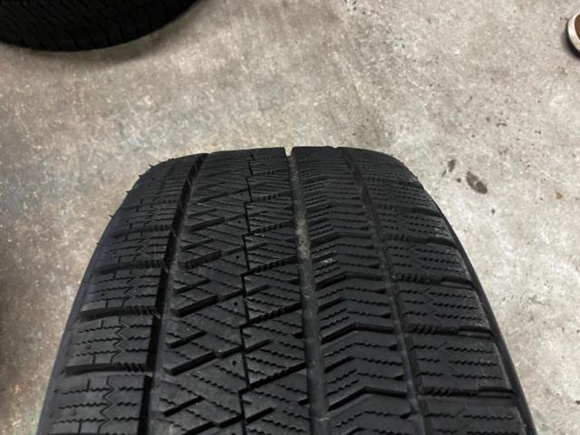 A-TECH (Etekku)
SCHNEIDER
+
BRIDGESTONE (Bridgestone) BLIZZAK
VRX2
*The logo is painted white.