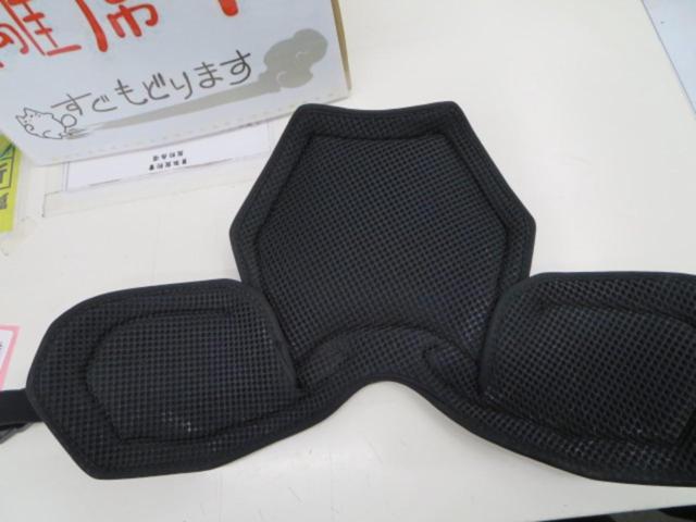 【BERIK】胸部プロテクター ベルト欠品 汚れ/擦れ多数 