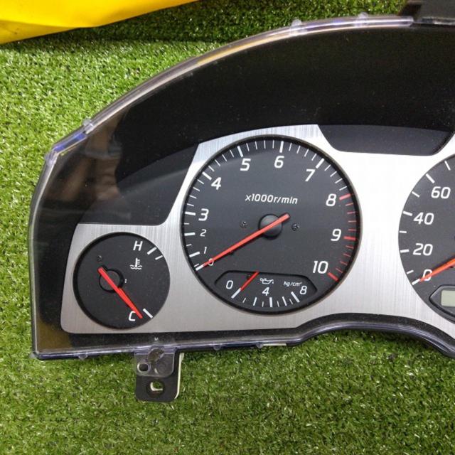 NISSAN
Genuine speedometer