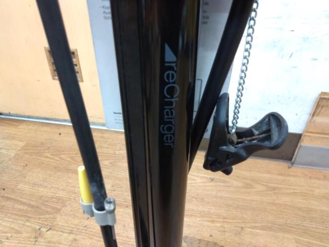 Bontrager リチャージャーフロアポンプ 仏、米用