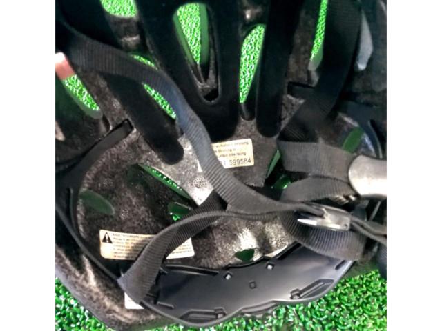 ワケアリ【サイズ53-60cm】BELL CRUX ADULT M312X サイクリングヘルメット
