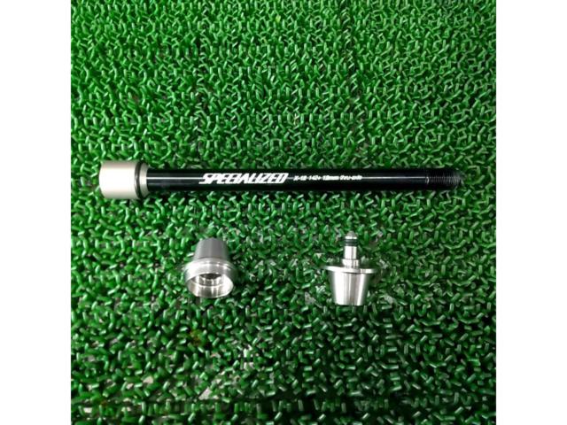 SPECIALIZED 142+TRAINER ADAPTER 142×12mmTA対応ローラー台用アダプター