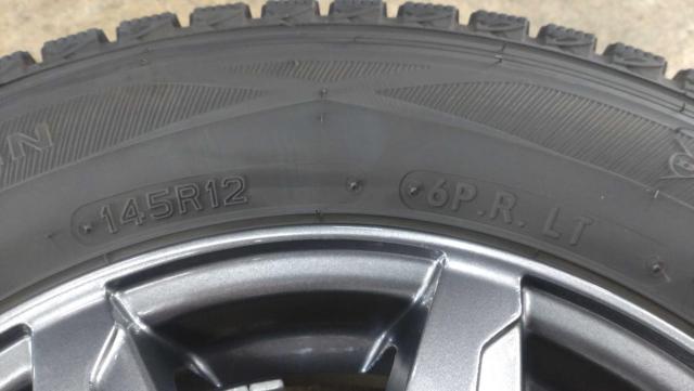 SR 8本スポークホイール+DUNLOP WINTERMAXX SV01