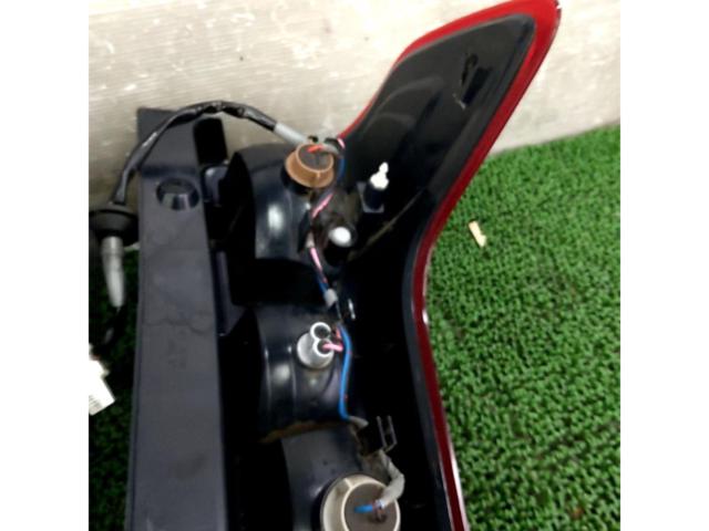 NISSAN
Dayslakes / B21W
Genuine tail lens