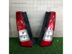 SUZUKI
Wagon R / MH23S
Genuine tail lens
