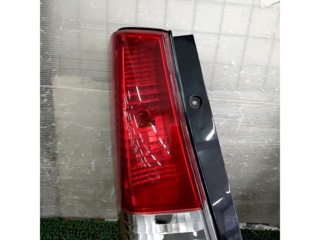 SUZUKI
Wagon R / MH23S
Genuine tail lens