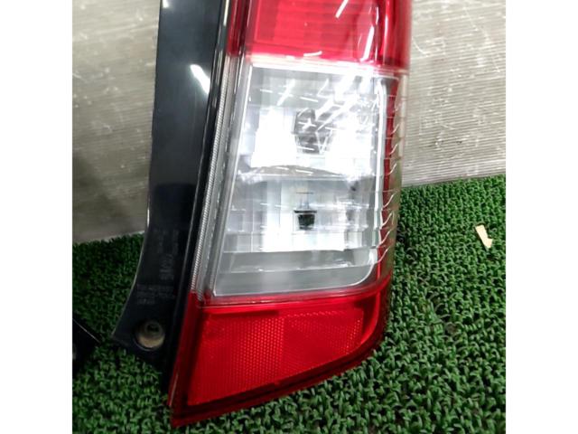 SUZUKI
Wagon R / MH23S
Genuine tail lens