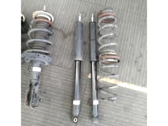 HONDA
Fit / GE8
Genuine suspension kit + RS-R lowering springs