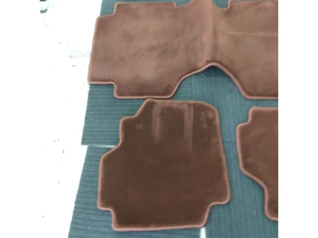 Aviles
Floor mats for Toyota Sienta/MXP10