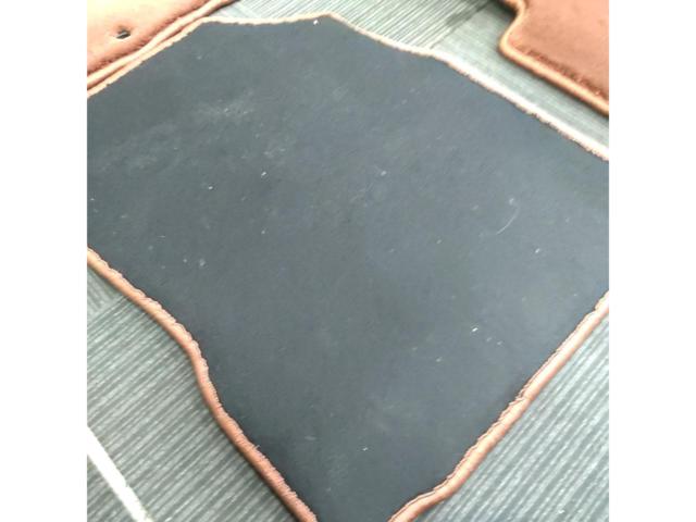 Aviles
Floor mats for Toyota Sienta/MXP10