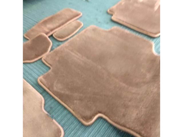 Aviles
Floor mats for Toyota Sienta/MXP10