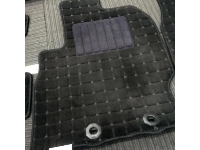 TOYOTA
Sienta/MXP10#
Genuine OP floor mat