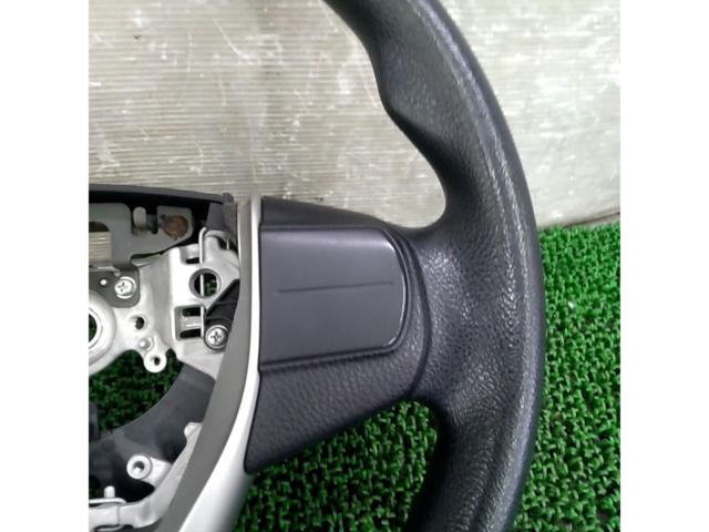 TOYOTA
Noah 80 Series/Early Model Genuine Steering Wheel
