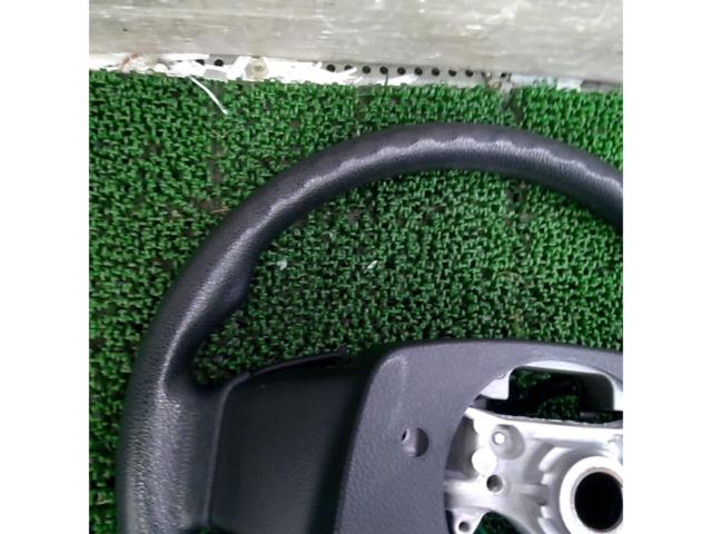 TOYOTA
Noah 80 Series/Early Model Genuine Steering Wheel