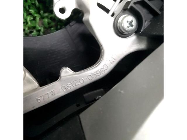 TOYOTA
Noah 80 Series/Early Model Genuine Steering Wheel
