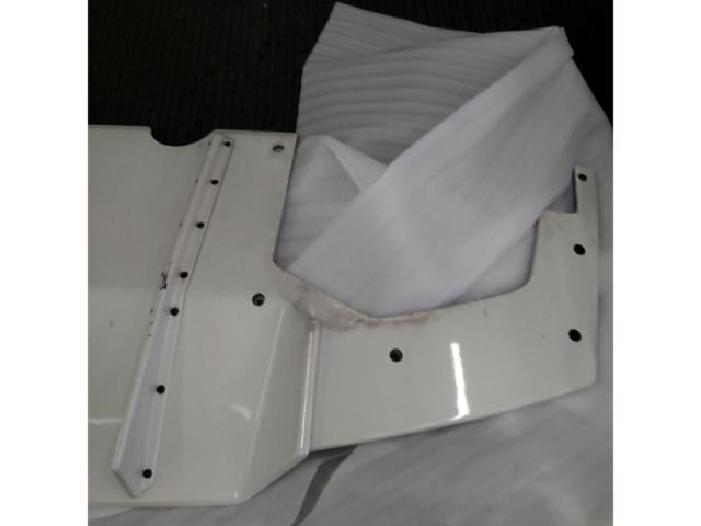 KUHL
RACING
Center duct diffuser for GT-R/R35