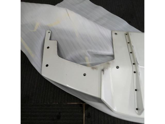 KUHL
RACING
Center duct diffuser for GT-R/R35