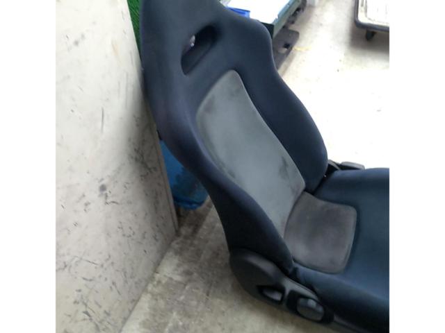 NISSAN
Genuine reclining seat
Driver's side Skyline GT-R/BNR32