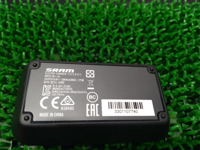 SRAM AXS POWER PACK ETAP用バッテリー充電器