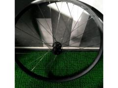 SPECIALIZED 15x110 29インチ(622)ディスクブレーキ フロントホイール