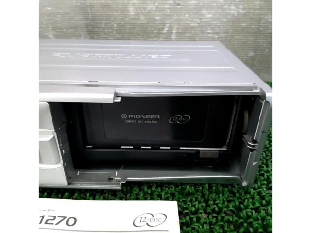 Wakeari
carrozzeria
CDX-P1270
12-disc multi-CD source unit