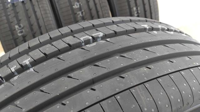  New tire 
YOKOHAMA
ADVAN
dB
V553