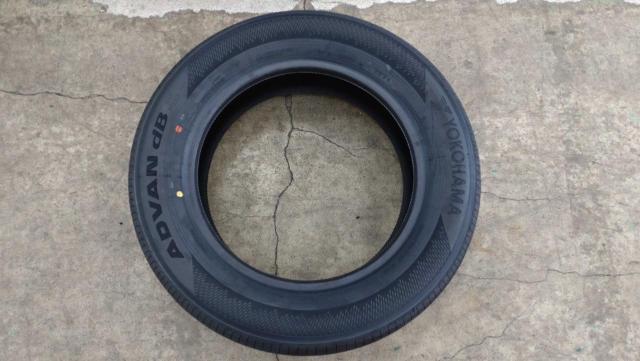  New tire 
YOKOHAMA
ADVAN
dB
V553