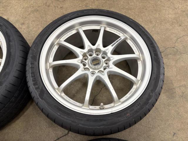 RAYS
VOLK
RACING
CE28N
+
GOODYEAR
EAGLE
F1
ASYMMETRIC
6