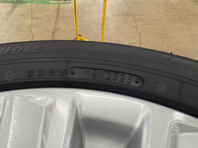 New tires included
Toyota
VELLFIRE / 30 series
Previous period
Original wheel
+
TOYO
Winter
TRANPATH
TX