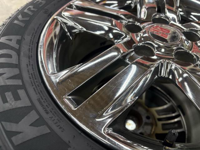 New winter tires included
Nissan
Serena / C26
AUTECH made
Genuine OP wheel
+
KENDA
KR36