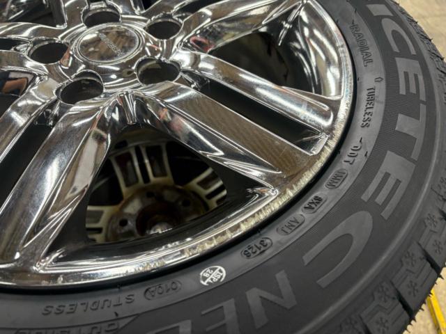 New winter tires included
Nissan
Serena / C26
AUTECH made
Genuine OP wheel
+
KENDA
KR36