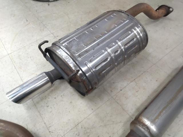 Honda genuine
Genuine muffler + intermediate pipe
Integra
Type R / DC2
96spec