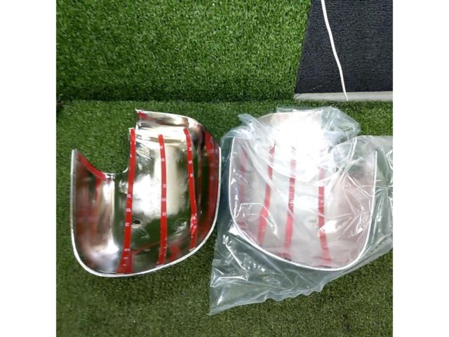 March / K13 manufacturer unknown
Plated door mirror cover