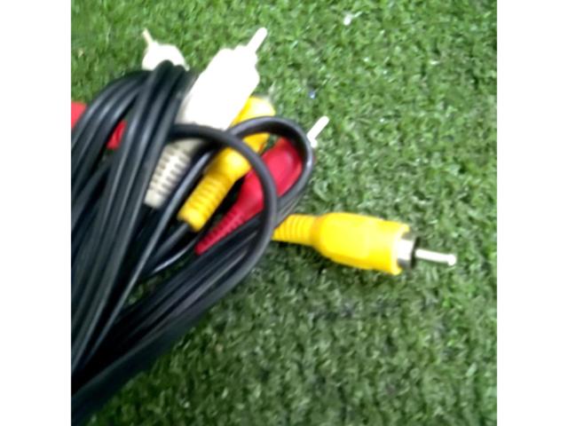 RCA ケーブル