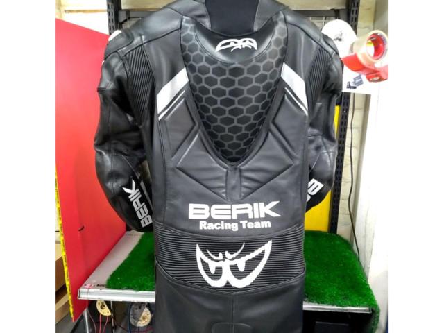 【サイズ:52】BERIK LS1-201329-BK レーシングスーツ