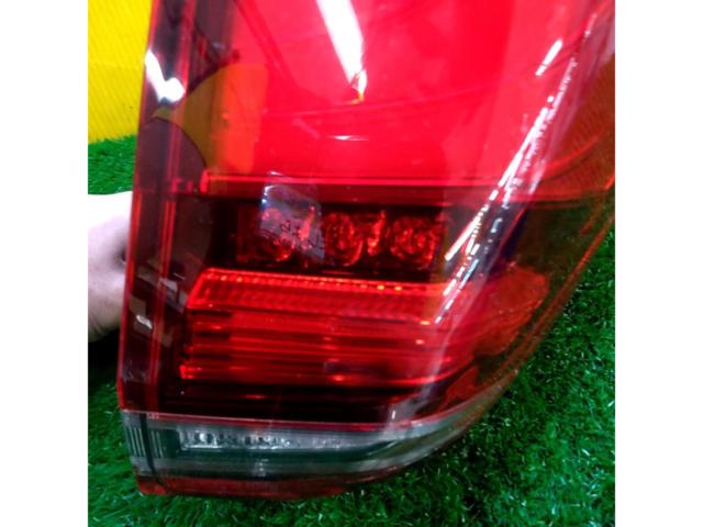 TOYOTA アルファード/AGH30系後期純正LEDテールレンズ 【KOITO 58-76】※運転席側のみ