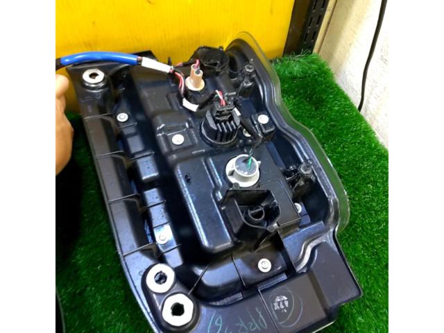 SUZUKI ハスラー/MR52S純正LEDテールレンズ【KOITO 220-5939W】