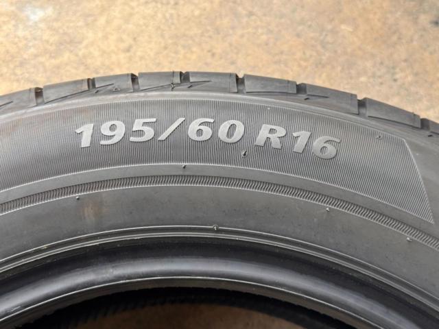 Left yellow con
BRIDGESTONE
Playz
PX-RVⅡ
195 / 60R16